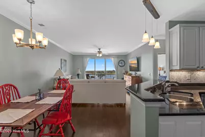 7265 Seashell Lane SW #Unit 207, Ocean Isle Beach, NC 28469 - Photo 5
