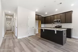 1107 Goldsboro St, New Bern, NC 28560 - Photo 11