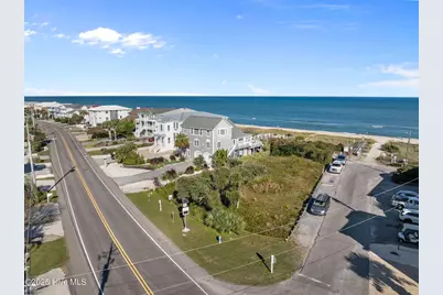 402 Fort Fisher Boulevard N, Kure Beach, NC 28449 - Photo 9