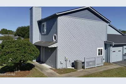 32 Harbour Walk, New Bern, NC 28562 - Photo 5