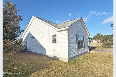 4901 N Hampton Drive SE, Southport, NC 28461 - Photo 35
