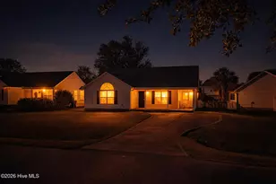 4901 N Hampton Dr SE, Southport, NC 28461 - Photo 3