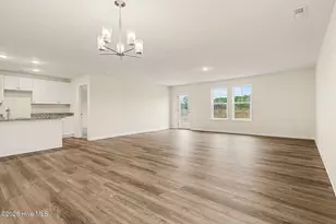 31 E Emily Gardens Dr, Selma, NC 27576 - Photo 7