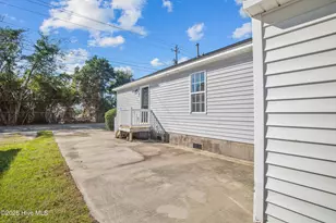1216 Walt Bellamy Dr, New Bern, NC 28562 - Photo 25