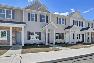 731 Cross Brg Wy, Sneads Ferry, NC 28460 - Photo 1