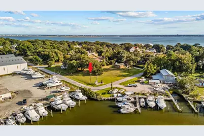 201 Pensacola Avenue, Morehead City, NC 28557 - Photo 17