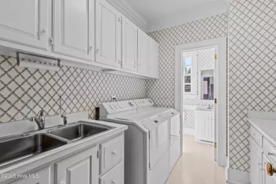1946 S Live Oak Parkway, Wilmington, NC 28403 - Photo 21
