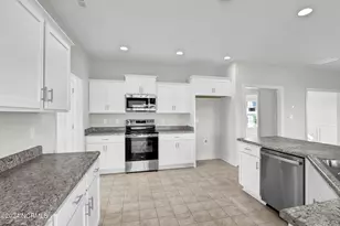 719 Puppy Drum Ln, Maysville, NC 28555 - Photo 9