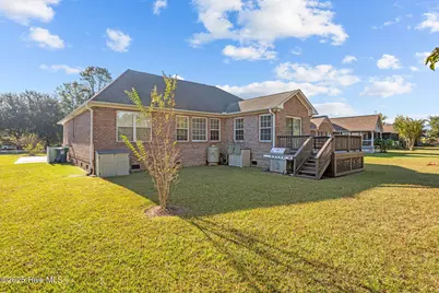 1207 Pelican Drive, New Bern, NC 28560 - Photo 27