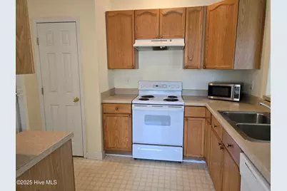 700 Indica Court #Apt 302, Wilmington, NC 28405 - Photo 7