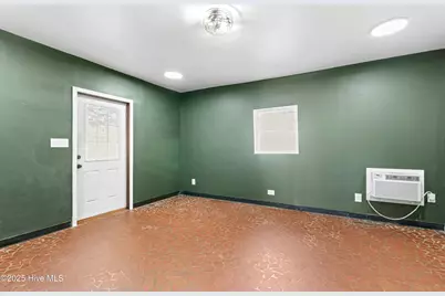 110 Rountree Street W, Wilson, NC 27893 - Photo 11