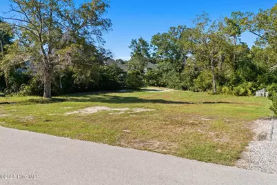 607 Burrington Avenue, Southport, NC 28461 - Photo 3