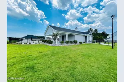 733 Cross Bridge Way, Sneads Ferry, NC 28460 - Photo 33