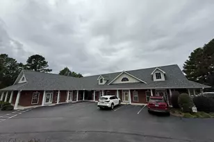 980 Seven Lakes Dr, West End, NC 27376 - Photo 1
