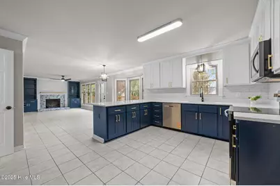 2906 Hunters Run, Greenville, NC 27858 - Photo 15