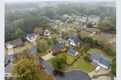 2906 Hunters Run, Greenville, NC 27858 - Photo 65