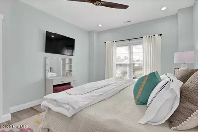 400 Sumter Avenue, Carolina Beach, NC 28428 - Photo 13