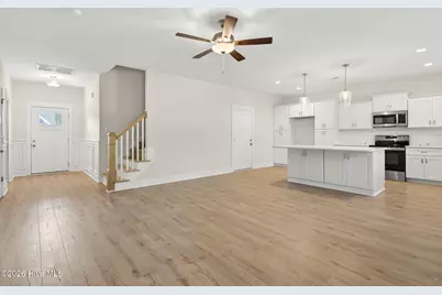 189 Thistle Court, Sanford, NC 27332 - Photo 5