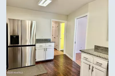 30081 W Lake Drive, Wagram, NC 28396 - Photo 11