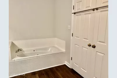 30081 W Lake Drive, Wagram, NC 28396 - Photo 17
