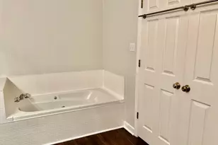 30081 W Lake Dr, Wagram, NC 28396 - Photo 17
