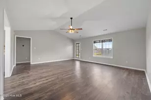 223 Cherry Blossom Dr, Richlands, NC 28574 - Photo 5