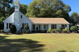101 Forest Dr, Clinton, NC 28328 - Photo 1