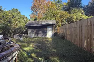 311 E Church St, Edenton, NC 27932 - Photo 5