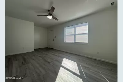 320 Myrtlewood Circle, Jacksonville, NC 28546 - Photo 5