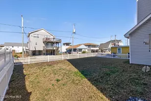 206 E Palmetto St, Kill Devil Hills, NC 27948 - Photo 3