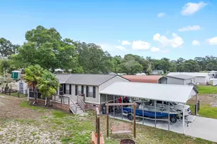 3220 Woodlawn Ave SW, Supply, NC 28462 - Photo 3