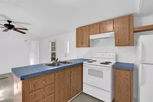 693 S Windward Dr SW, Supply, NC 28462 - Photo 19
