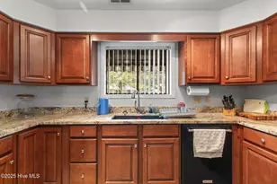 1305 2 Mile Cir E, Wilmington, NC 28405 - Photo 11