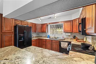 1305 2 Mile Cir E, Wilmington, NC 28405 - Photo 15