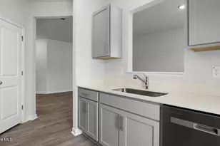 135 Starlight St, Sanford, NC 27330 - Photo 11