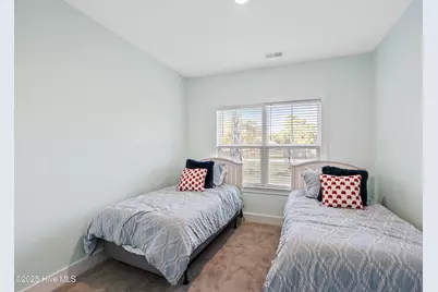 1214 N Caswell Avenue, Southport, NC 28461 - Photo 5