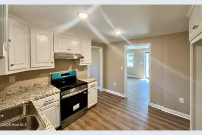 1633 Freeman Street SE, Wilson, NC 27893 - Photo 9