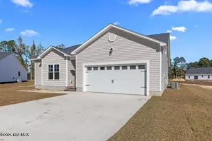 318 E Theriault Ct, Jacksonville, NC 28540 - Photo 3