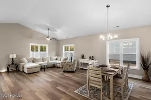 320 E Theriault Ct, Jacksonville, NC 28540 - Photo 17