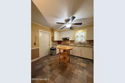 903 E Woodlawn Drive, Williamston, NC 27892 - Photo 27