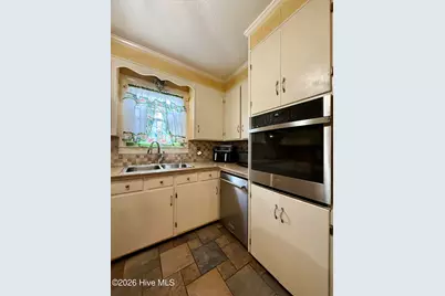 903 E Woodlawn Drive, Williamston, NC 27892 - Photo 25