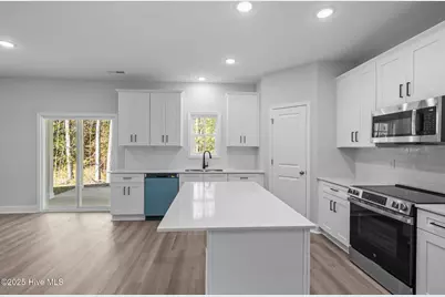 7018 Bayberry Park Drive, New Bern, NC 28562 - Photo 15
