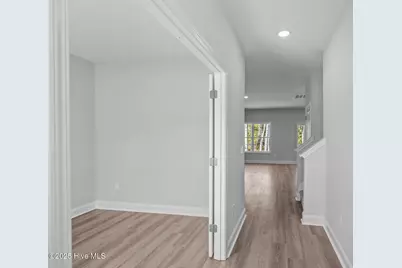 7018 Bayberry Park Drive, New Bern, NC 28562 - Photo 9