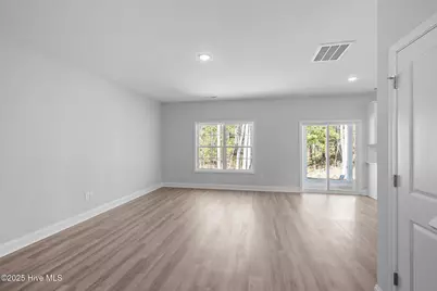 7018 Bayberry Park Drive, New Bern, NC 28562 - Photo 11
