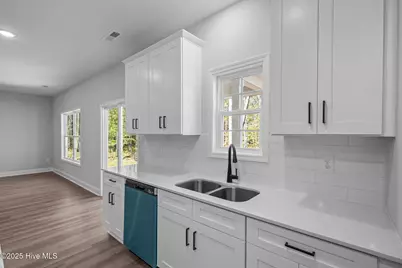 7018 Bayberry Park Drive, New Bern, NC 28562 - Photo 13