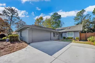 1204 Bayside Cir W, Wilmington, NC 28405 - Photo 3