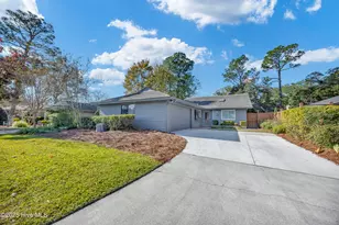 1204 Bayside Cir W, Wilmington, NC 28405 - Photo 1