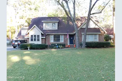 510 S Wilkinson Drive, Laurinburg, NC 28352 - Photo 1
