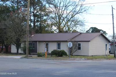 513 W Main Street, Beulaville, NC 28518 - Photo 3