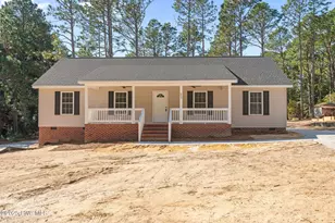 215 Beech St, Hamlet, NC 28345 - Photo 1